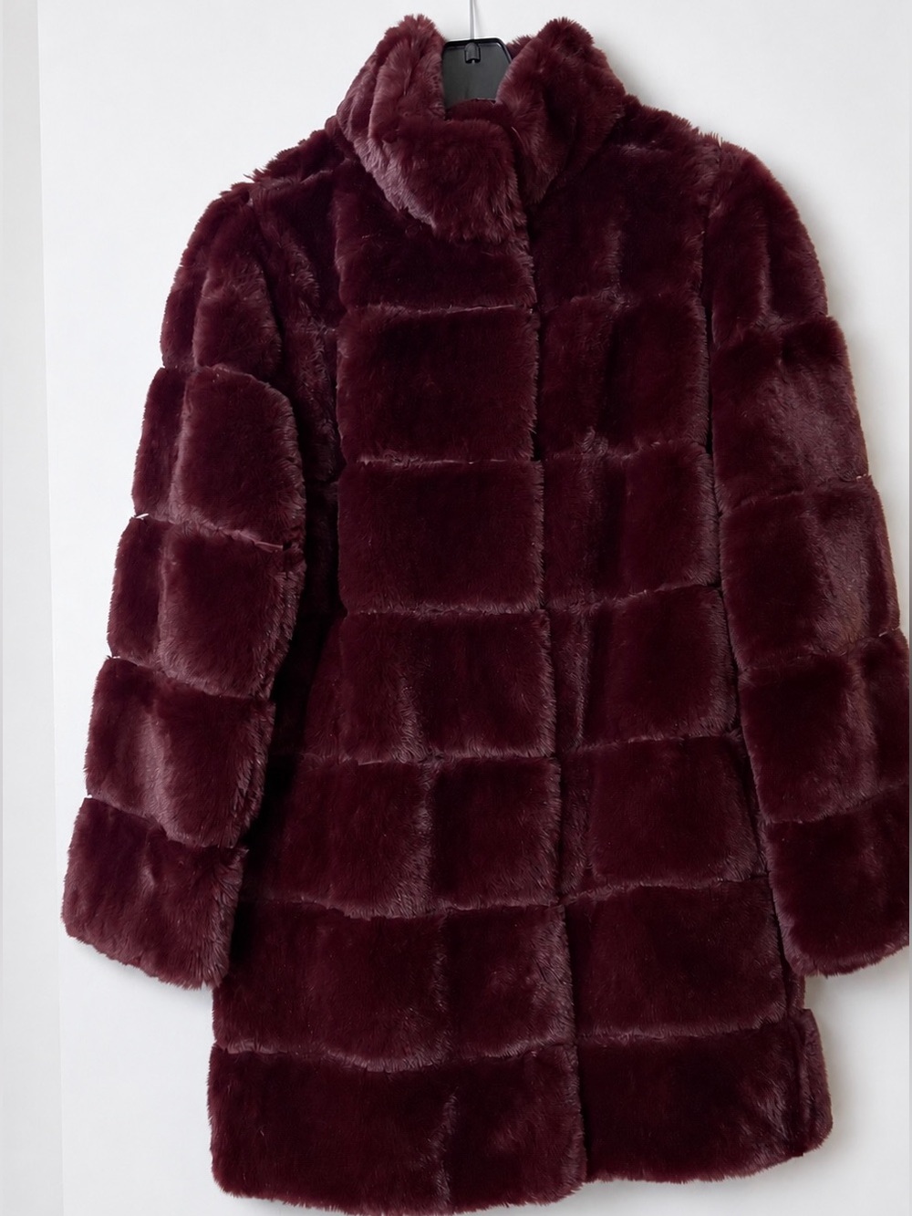 Longline Faux Fur Grooved Jacket in Plum